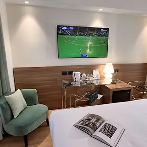 4* Otel Western